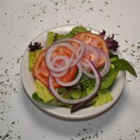 Ensalada Mixta · Mixed salad. Lechuga, espinaca, arugula, tomate and cebolla.