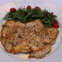 PETTO DI POLLO PAILLARD ALLA GRIGLIA · Grilled Thin-Pounded Chicken Breast, Served With Tomato And Arugula