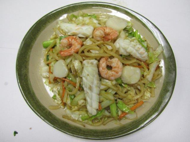 Seafood Fried Udon  · Shoyu sauce with shrimp, scallop, squid, carrot, ground onion, cabbage and green onion stir fried. 