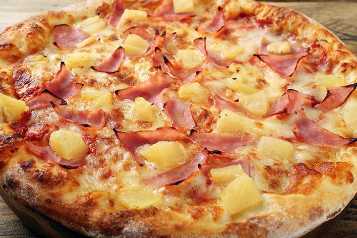Hawaiian Pizza · Classic crust with pineapple, ham and mozerella cheese