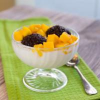 A11. Snow White Juice with Mango and Black Rice · 