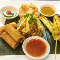 Splash Samplers  · Combination appetizers of chicken sate, mee crab, Thai spring rolls and golden chicken curry...