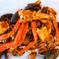 Seafood Combo C King Crab (1/2 lb) and Snow Crab (1/2 lb) · King crab 1/2 lb. and snow crab 1/2 lb.
3