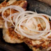 Pechuga a la Plancha · Grilled chicken breast.