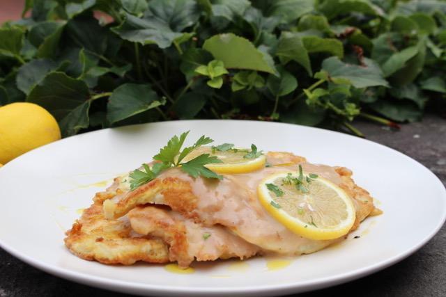 Meal - Chicken Francaise · all natural chicken, flour, egg, Parmesan cheese, chicken stock, lemon, cream, white wine, butter, parsley salt & pepper
Heat in Microwave uncovered for 3-4 minutes or until hot.