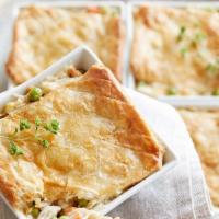 Meal - Chicken Pot Pie - Individual · Chicken, chicken stock, carrots, celery, potato, onion, peas, butter, flour, puff pastry.
P...