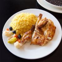 @ BBQ Chicken (Half order) · BBQ Chicken served with two sides /  Frango de Churrasco servido com acompanhamentos. 