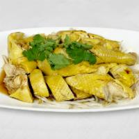 ⭐ Hainanese Chicken (half chicken) (cold) ❄️⚠️ · 馳名海南雞 — 🇲🇾 Authentic steamed half chicken, seasoned with ginger & garlic, served over bean...