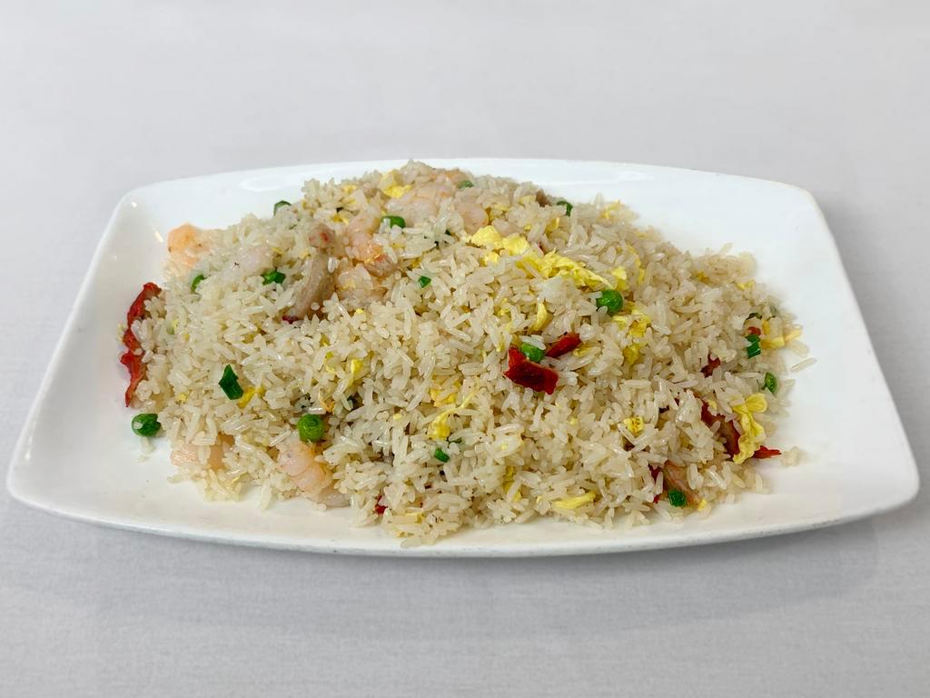Yangzhou Fried Rice (House Special Fried Rice) ⚠️ · 揚州炒飯 — Fried rice with pork, shrimp, scallion, vegetables, and egg. This is the best-known dish from the city of Yangzhou, in the Jiangsu province on the eastern coast of China. (Pronounced 