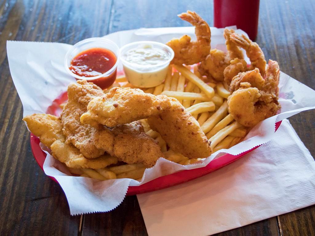 Shrimp and Catfish Fried Basket · 6 pieces of shrimp and 3 pieces of catfish. Comes with fries.