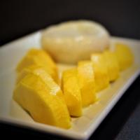 D2 Sweet Sticky Rice & Mango  · Freshly cut mango served with sweet sticky rice & coconut cream