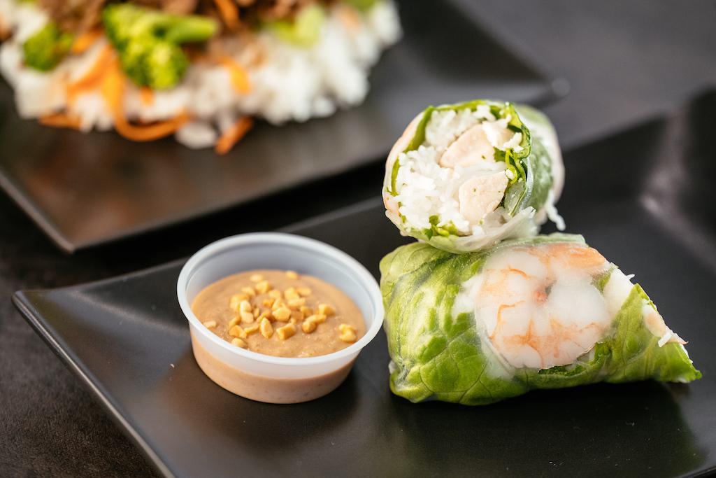 Vietnamese Spring Roll · Refreshing mix of rice noodles, vermicelli, chicken breast,
shrimp, cilantro and lettuce wrapped in rice paper. Gluten free.