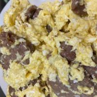 Sliced Beef with Soft Scramble Eggs · 