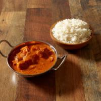 119. Paneer Makhani · Homemade cheese cooked in tomato based cream sauce and garnished with cashews and raisins. 