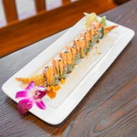 Tiger Roll Special  · Shrimp tempura, crabmeat avocado. top salmon.
