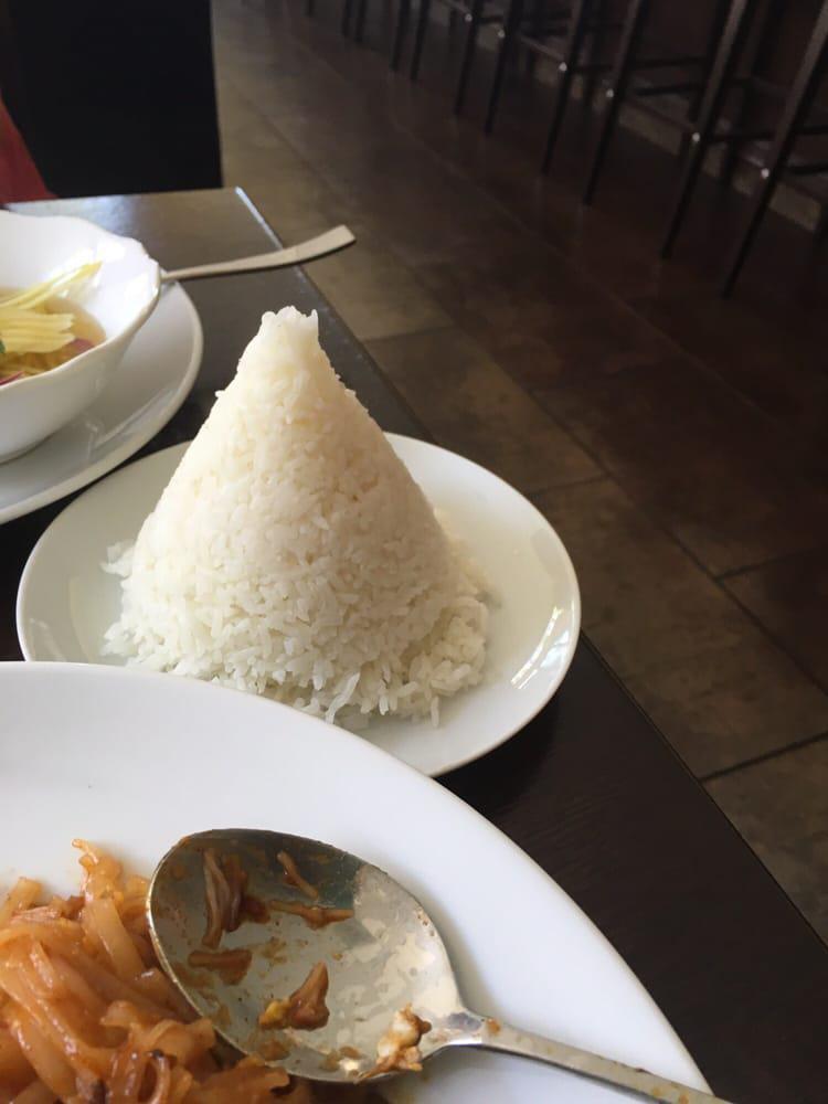 Naree Thai Restaurant · Salad · Soup · Dinner · Asian · Thai · Noodles