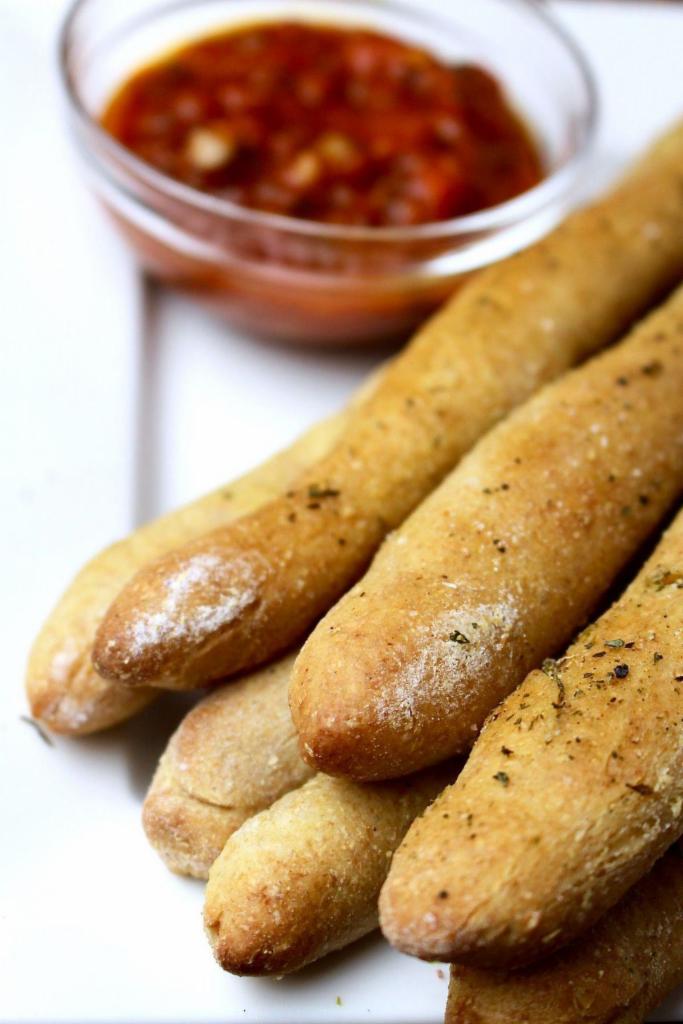 Breadsticks · 12 pieces. Served with marinara. 
