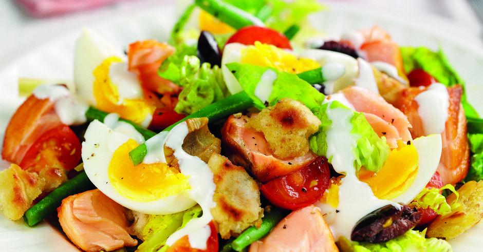 Smokehouse Salad · Grilled chicken, country ham, bacon, tomato, egg, mozzarella, mixed greens, tomatoes, onions, green peppers, cucumbers, black olives.