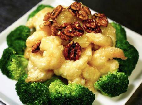 F13. Crispy Prawns with Honey Walnuts 核桃大蝦 · satay cashew stir-fried with shrimp 