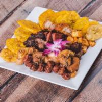 Mixed Platter PEQUENA FINA · Chicharron de pollo, Salami, Longaniza, Queso, Res Fritas, Cerdo Frito 
Feed 3 