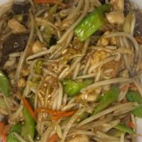 House Combo Chop Suey · Stir fried chicken, beef, shrimp with celery, bean sprouts, cabbage and carrots in a garlic ...