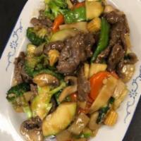 Beef Vegetable · Stir fried beef with zucchini, snow pea, mushroom, broccoli, water chestnut, baby corn, carr...