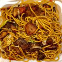 N43-BBQ Pork Lo Mein · Stir fried BBQ pork with bean sprout, carrot, cabbage and soft noodle.