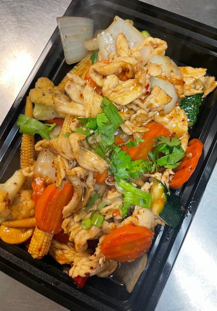 Cashew Nut · Spicy. Carrots, onions, bell pepper, zucchini, baby corn, stir-fried with chili paste and topped with cashew nuts. Stir fry entrees are cooked to order with your choice of protein and served with Jasmine rice.