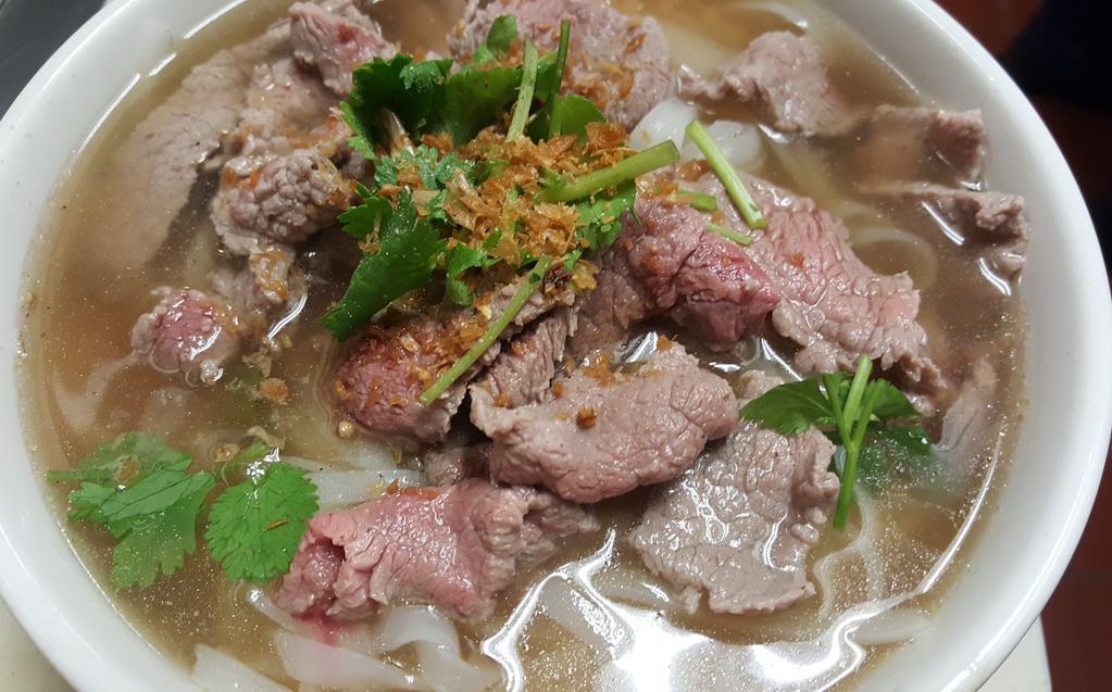 33. Beef with Rice Noodles Soup · 
