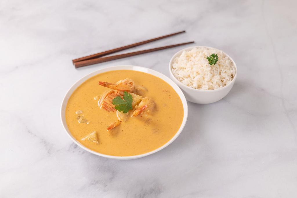 43. Massaman Curry (gf) · Massaman curry paste with coconut milk, potatoes, carrot, onions and peanut.  Spicy. Gluten free.
