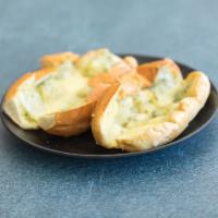 Garlic Cheese Bread · 