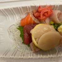 6 Pieces Sashimi  · 6 kind fish.