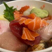 Chirashi Don · Assorted fish top with sushi rice, come with miso soup
