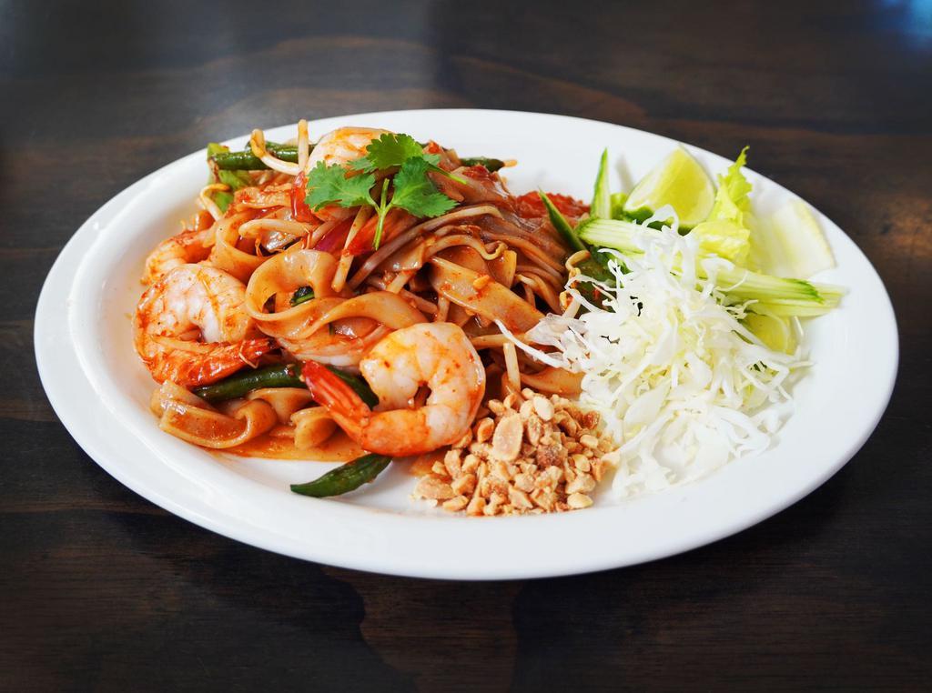 Drunken Noodles (Shrimp) · Thick rice noodles with choice of protein & served with sprouts, green peppers, carrots, onion & crushed peanuts. Price varies on protein.