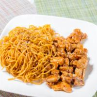 Spicy Tenoba Yakisoba · Spicy chicken with yakisoba noodles 