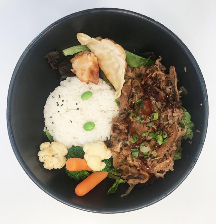 ~~BEEF Bowl~~ · Japanese White Rice Bowl with Soy sauce base-Marinated Beef, air baked cauliflower, steamed Broccoli, carrot, cherry tomato, scallion , Shrimp shumai and dumpling. It comes with teriyaki sauce. Choice of natural black rice or white rice