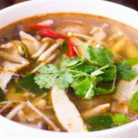 S5. Tom Yum Noodle Soup · Spicy noodle soup with chicken, pork or tofu. Only comes in large. Medium spicy.
