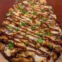 Bar-Bee-Que Flatbread Pizza · Mozzarella, grilled chicken, red and green onion with a BBQ drizzle
