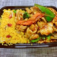 C16. Chicken with Garlic Sauce Combination Platter · Hot and spicy.