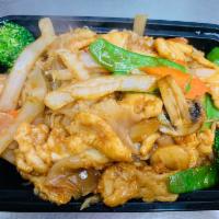 115. Chicken Chow Fun · Stir fried vegetables and noodles.