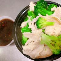 144. Steamed Chicken with Broccoli · 