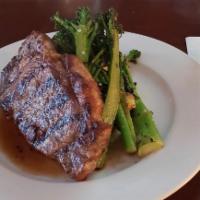 New York Strip Steak · Creamy Spinach, Fingerling Potatoes, Bordelaise Sauce