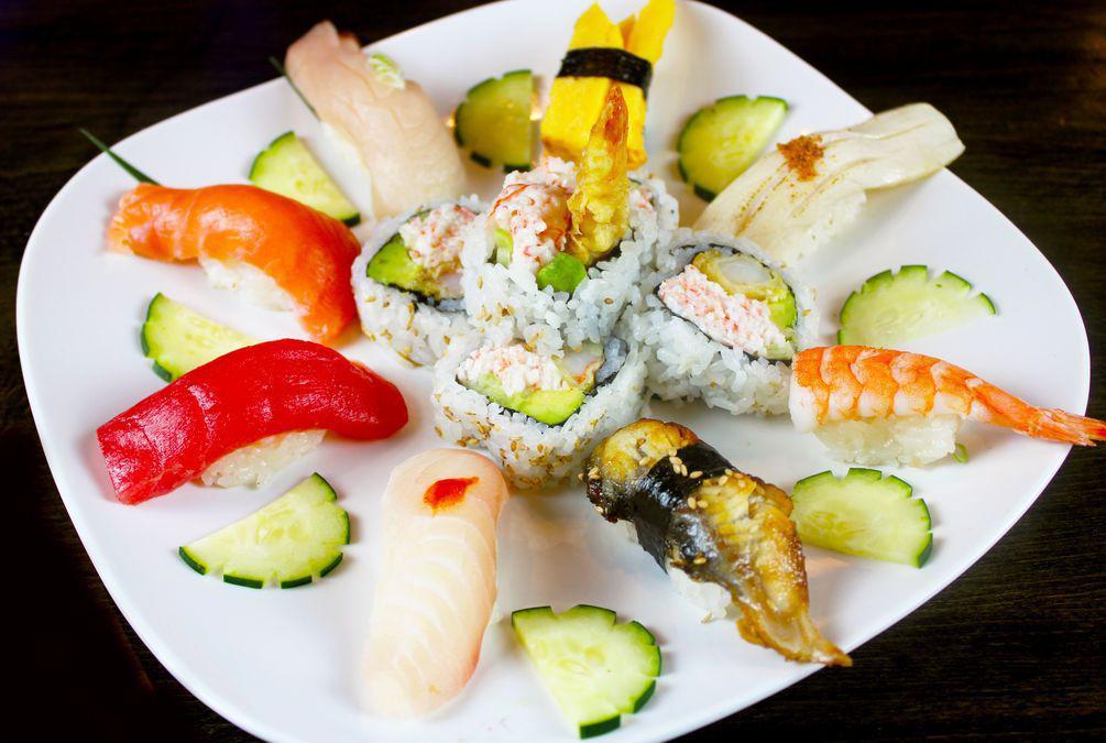 Sushi 8 Combo Special · Chef’s choice of 8 pieces sushi with your choice of a basic roll. Served with salad and miso soup