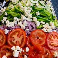 Garden Salad Tray  · Green pepper, Romaine lettuce, red onions, cucumber, Tomato 
Freshly cut vegetables salads s...