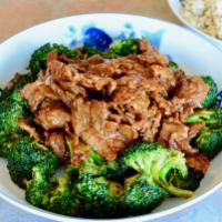 701. Beef with Broccoli · Sliced tenderloin beef with fresh broccoli in brown sauce. With choice of rice. 
