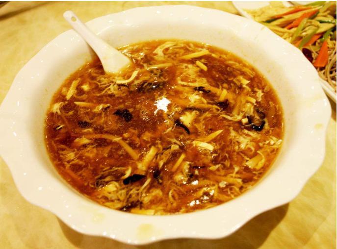 Hot & Sour Soup（酸辣汤） · Hot & spicy.
