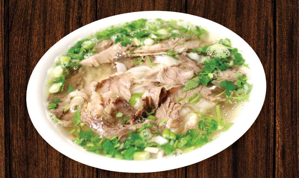 Pho Chin · Well-done flank and brisket beef noodle soup.