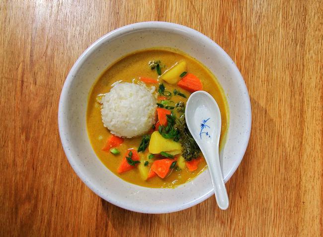 Curry Bowl · Sweet Potato, Carrots, Onions and Kale in Japanese Curry Sauce with Steamed Rice. Vegetarian.
Add Fried Chicken or Pork Cutlet or Grilled Tofu - $4.00