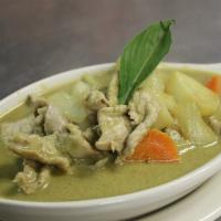 C1. Yellow Curry · Yellow curry with coconut milk, white onion, potatoes, and carrot.