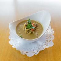 C5. Green Curry · Tasty green curry with coconut milk, basil, bell pepper, and bamboo shoots. Spicy.